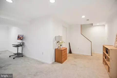Entry Way - 14921 Ladymeade Cir, Silver Spring, MD 20906 photo 2 of 2