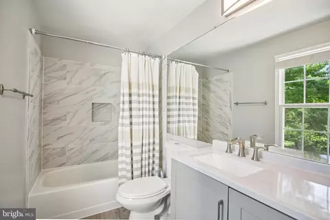 Bath - 14921 Ladymeade Cir, Silver Spring, MD 20906 photo 1 of 2