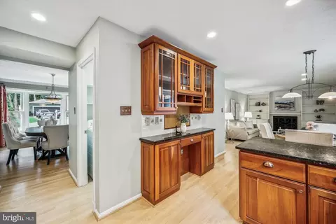 2141 Hidden Valley Ln, Silver Spring, MD 20904 photo 9