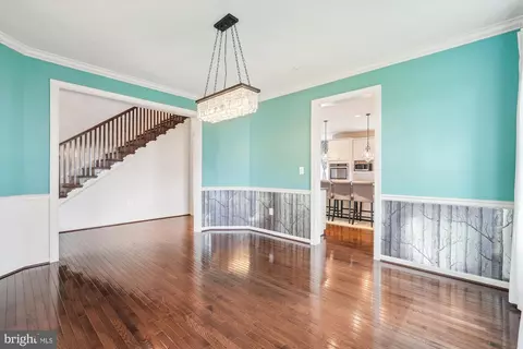 Entry Way - 1105 Sweetbay Pl, Silver Spring, MD 20906 photo 4 of 13