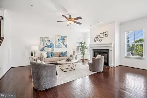 Living - 3514 Doc Berlin Dr, Silver Spring, MD 20906 photo 1 of 3