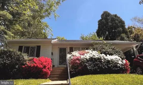9235 E Parkhill Dr, Bethesda, MD 20814