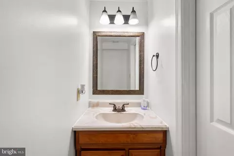 Bath - 9809 Highview Ave, Damascus, MD 20872 photo 4 of 4