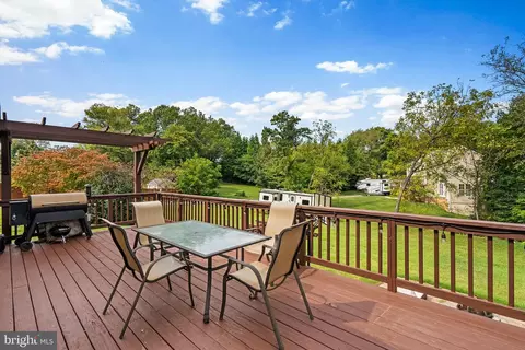 Exterior - 9809 Highview Ave, Damascus, MD 20872 photo 3 of 4