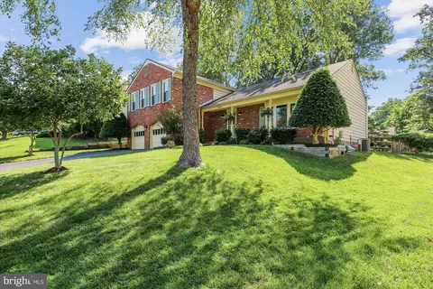 14609 Locustwood Ln, Silver Spring, MD 20905