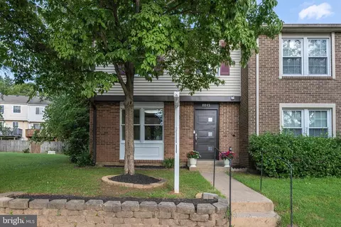 8845 Cross Country Pl, Gaithersburg, MD 20879