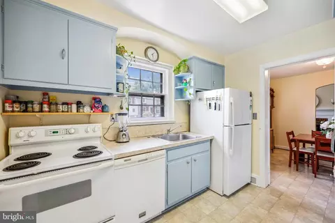 2109 Linden Ln, Silver Spring, MD 20910 photo 11