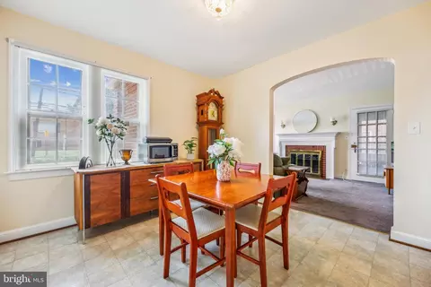 2109 Linden Ln, Silver Spring, MD 20910 photo 9