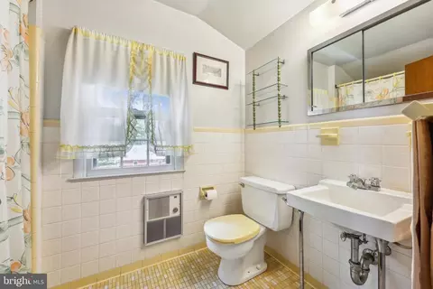 2109 Linden Ln, Silver Spring, MD 20910 photo 5