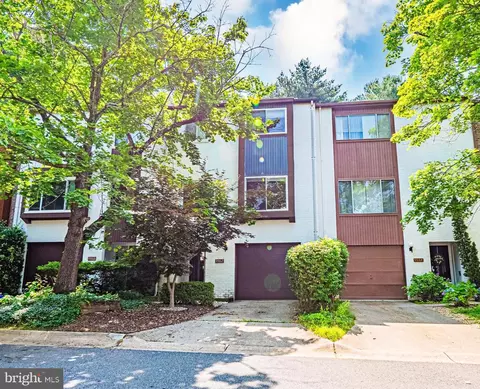9962 Lake Lndg, Montgomery Village, MD 20886