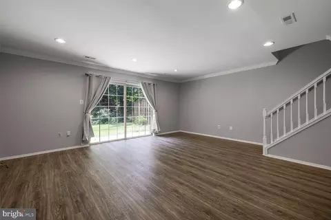Living - 3716 Ferrara Dr #3, Silver Spring, MD 20906 photo 2 of 4