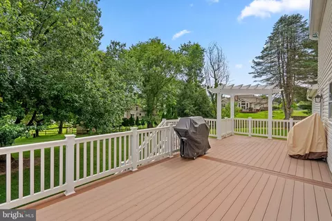 Exterior - 17625 Macduff Ave, Olney, MD 20832 photo 2 of 4