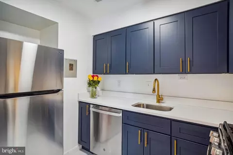 Kitchen - 2101 Walsh View Ter #17-103, Silver Spring, MD 20902 photo 1 of 3