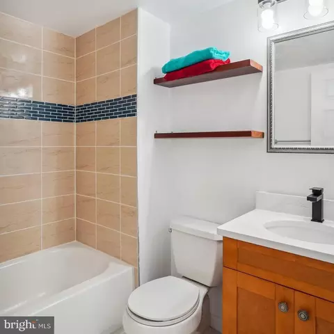 Bath - 2101 Walsh View Ter #17-103, Silver Spring, MD 20902 photo 1 of 2