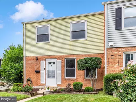 54 Orchard Dr, Gaithersburg, MD 20878