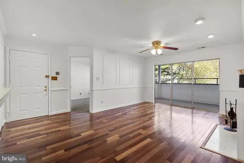 Living - 13708 Modrad Way #7B-33, Silver Spring, MD 20904 photo 4 of 5