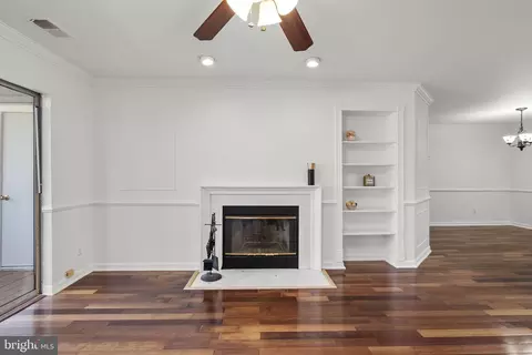 Living - 13708 Modrad Way #7B-33, Silver Spring, MD 20904 photo 3 of 5