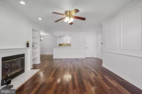 Living - 13708 Modrad Way #7B-33, Silver Spring, MD 20904 photo 2 of 5
