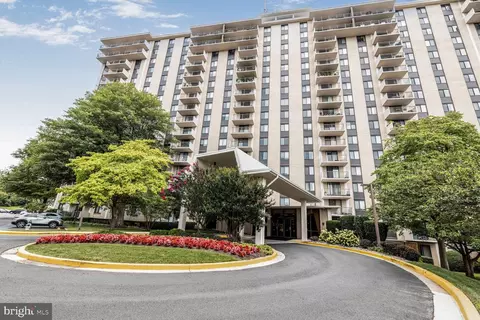 7420 Westlake Ter #1401, Bethesda, MD 20817