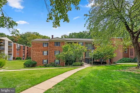 878 College Pkwy #202, Rockville, MD 20850