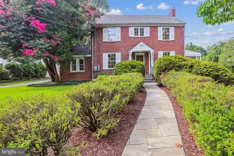 1735 Overlook Dr, Silver Spring, MD 20903 photo 1