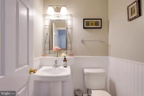 701 Stratford Manor Ter, Silver Spring, MD 20905 photo 18
