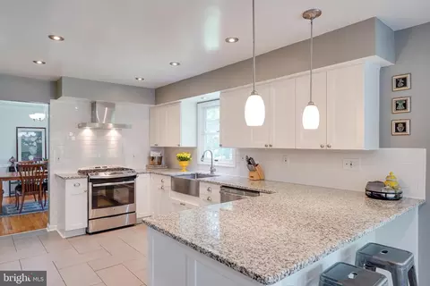 701 Stratford Manor Ter, Silver Spring, MD 20905 photo 12