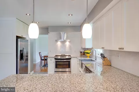 701 Stratford Manor Ter, Silver Spring, MD 20905 photo 11