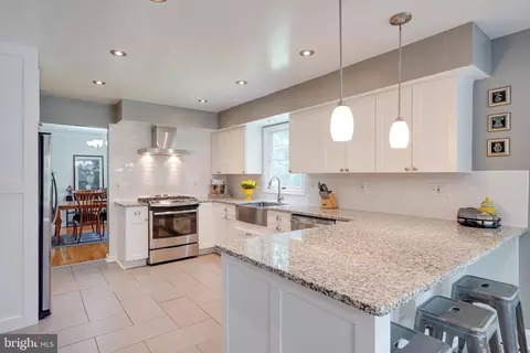 701 Stratford Manor Ter, Silver Spring, MD 20905 photo 10