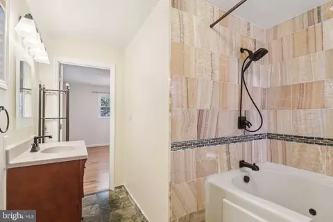 Bath - 10215 Haywood Dr, Silver Spring, MD 20902 photo 4 of 7