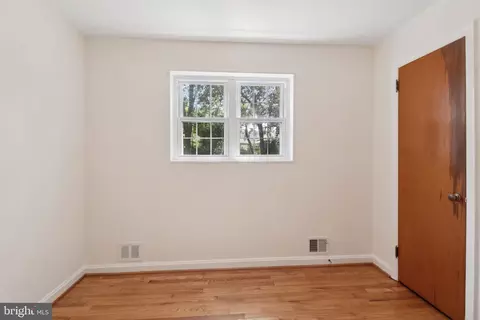 Bedroom - 10215 Haywood Dr, Silver Spring, MD 20902 photo 3 of 6