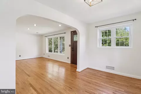 Living - 10215 Haywood Dr, Silver Spring, MD 20902 photo 6 of 7