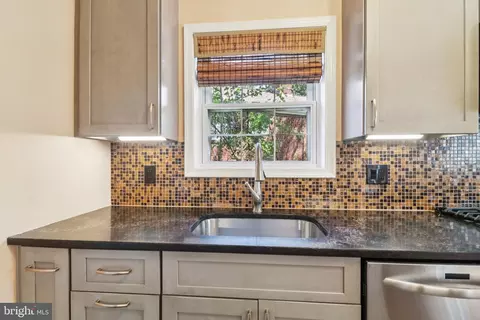 Kitchen - 10215 Haywood Dr, Silver Spring, MD 20902 photo 5 of 6