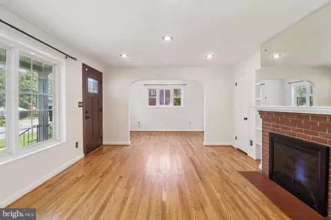 Living - 10215 Haywood Dr, Silver Spring, MD 20902 photo 1 of 7