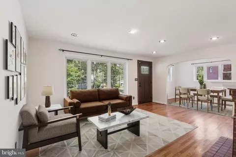 Living - 10215 Haywood Dr, Silver Spring, MD 20902 photo 3 of 7