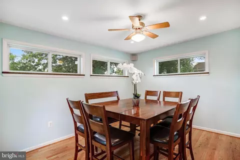 Dining - 3304 Farthing Dr, Silver Spring, MD 20906 photo 2 of 5