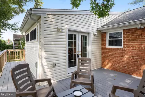 Exterior - 3304 Farthing Dr, Silver Spring, MD 20906 photo 5 of 9