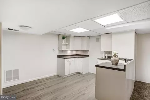 Kitchen - 3304 Farthing Dr, Silver Spring, MD 20906 photo 5 of 5