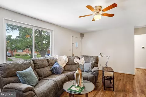 Living - 3304 Farthing Dr, Silver Spring, MD 20906 photo 1 of 2