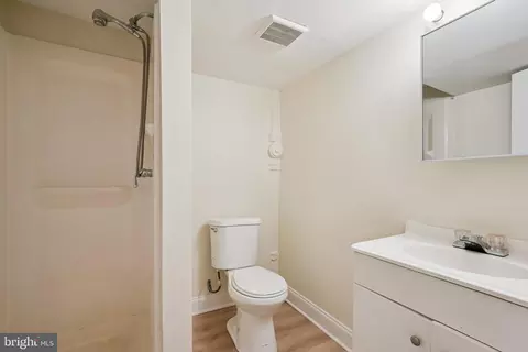 Bath - 12016 Claridge Rd, Silver Spring, MD 20902 photo 2 of 2