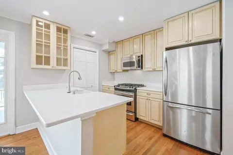 Kitchen - 811 Langley Dr, Silver Spring, MD 20901 photo 2 of 3