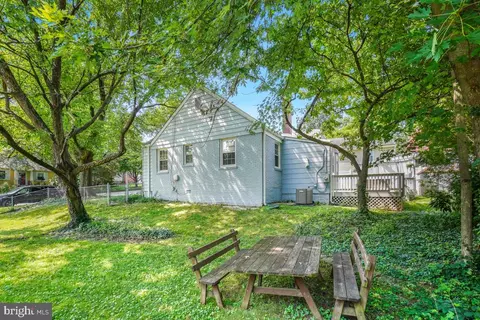 Exterior - 811 Langley Dr, Silver Spring, MD 20901 photo 10 of 10