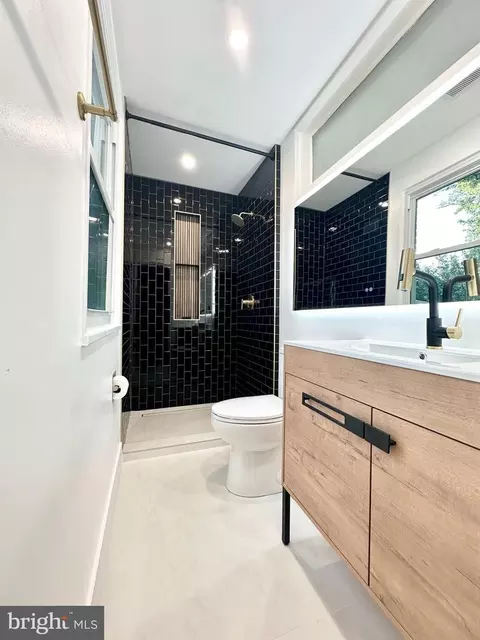 13111 Valleywood Dr, Silver Spring, MD 20906 photo 12