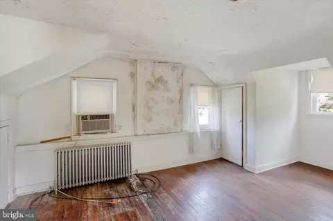 Bedroom - 15526 Holly Grove Rd, Silver Spring, MD 20905 photo 1 of 3