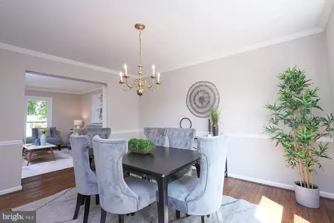 Dining - 13413 Autumn Ridge Ln, Silver Spring, MD 20906 photo 2 of 3