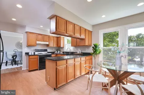Kitchen - 13413 Autumn Ridge Ln, Silver Spring, MD 20906 photo 4 of 4