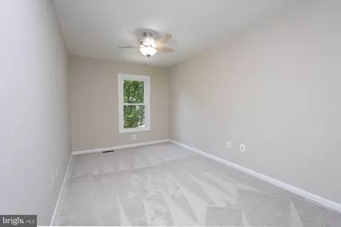 Bedroom - 13413 Autumn Ridge Ln, Silver Spring, MD 20906 photo 6 of 6