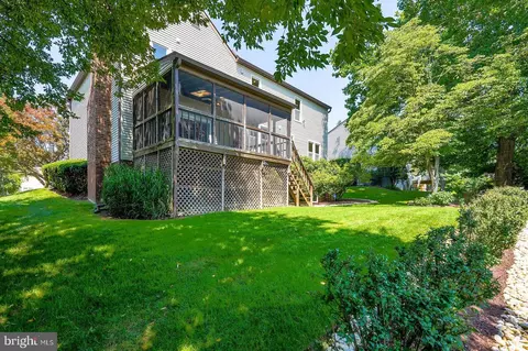 Exterior - 13413 Autumn Ridge Ln, Silver Spring, MD 20906 photo 11 of 13