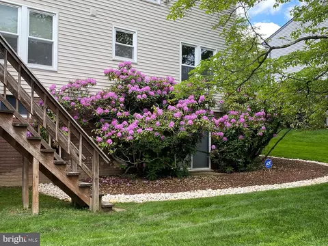 Exterior - 13413 Autumn Ridge Ln, Silver Spring, MD 20906 photo 9 of 13