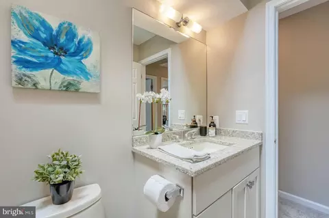 Bath - 13413 Autumn Ridge Ln, Silver Spring, MD 20906 photo 7 of 7